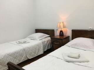 Мини-отель Kipiani Guest house Тбилиси Бюджетный двухместный номер с 2 отдельными кроватями-2