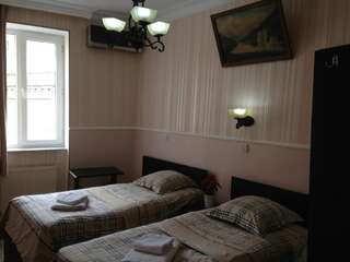 Мини-отель Kipiani Guest house Тбилиси Бюджетный двухместный номер с 2 отдельными кроватями-4