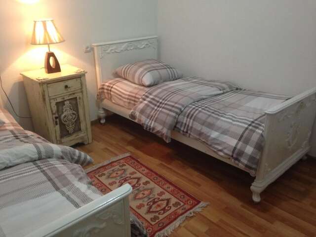 Мини-отель Kipiani Guest house Тбилиси-93